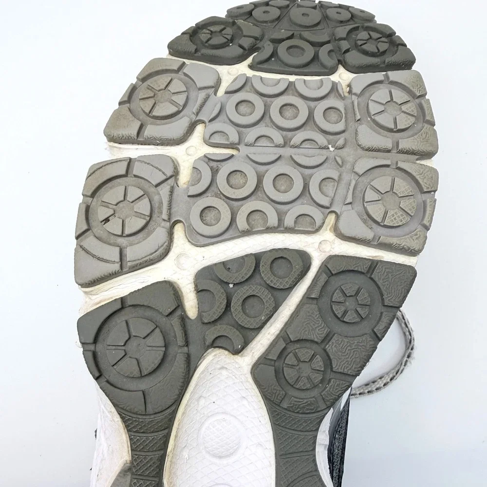 New Balance 680 V2 Women's 9.5 Running Shoes Gray Athletic